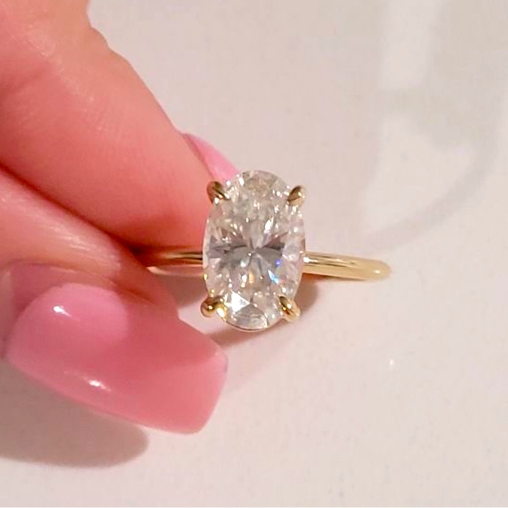 3.00 CT Oval cut Genuine Moissanite gemstone Solid Gold Engagement Ring Size 7